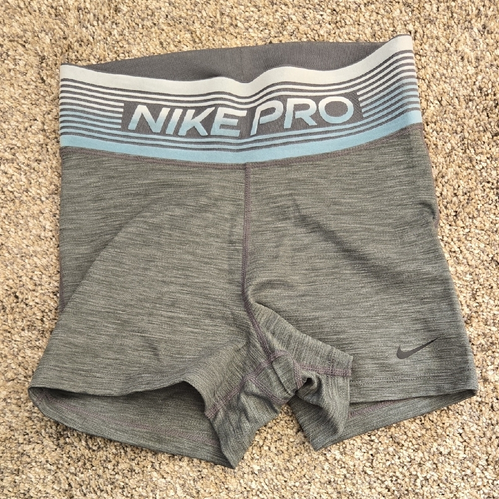 Nike Pro High Rise Heather Gray Spandex Shorts